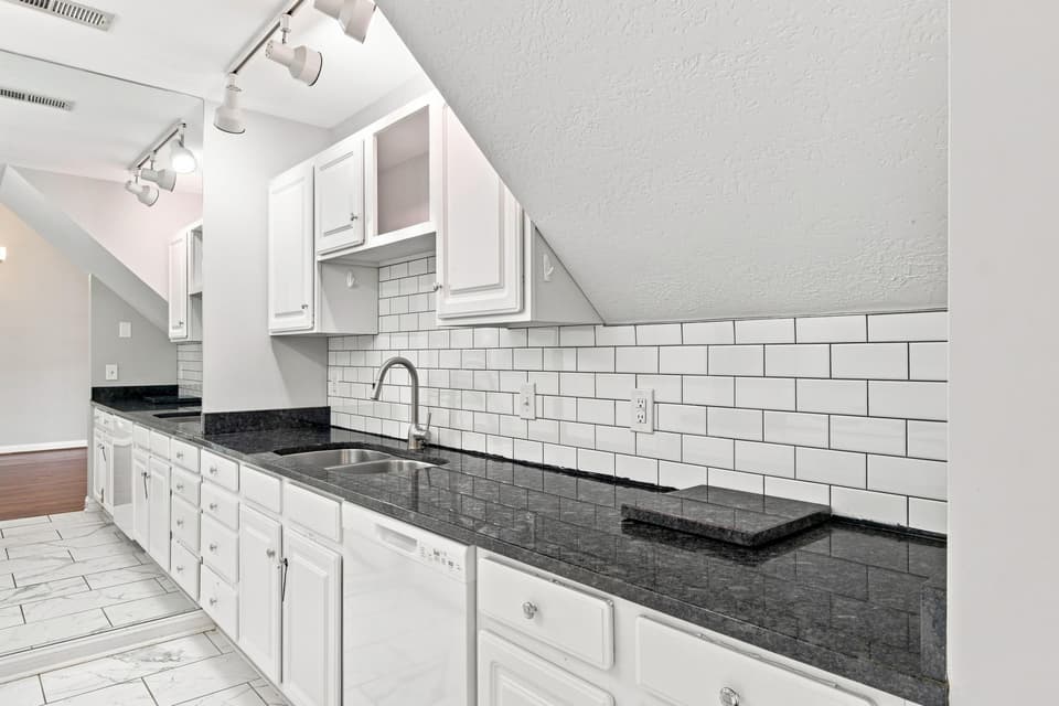 260 Gold Leaf Drive NW, photo 13 of 27