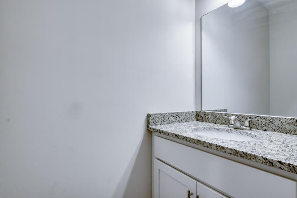 223 Louise Ln, photo 5 of 35