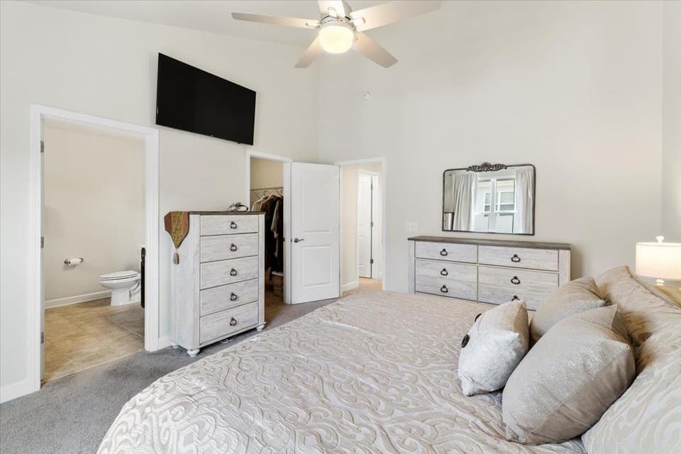 465 John Adams Drive, photo 31 of 40