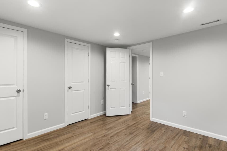 4090 Roanoke Street, photo 28 of 40
