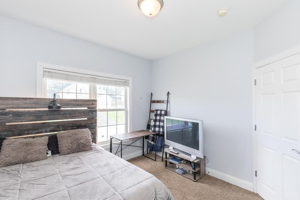 225 Meadow Dr NW, photo 33 of 34