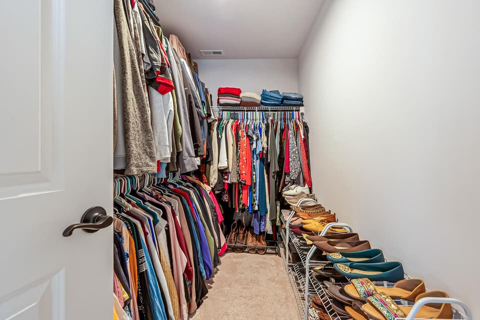 1042 Round Meadow Drive, photo 31 of 40