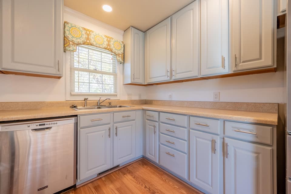 497 Canterbury Street SW, photo 33 of 40