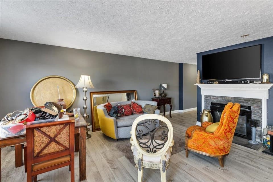 205 Tall Oak Boulevard, photo 18 of 40