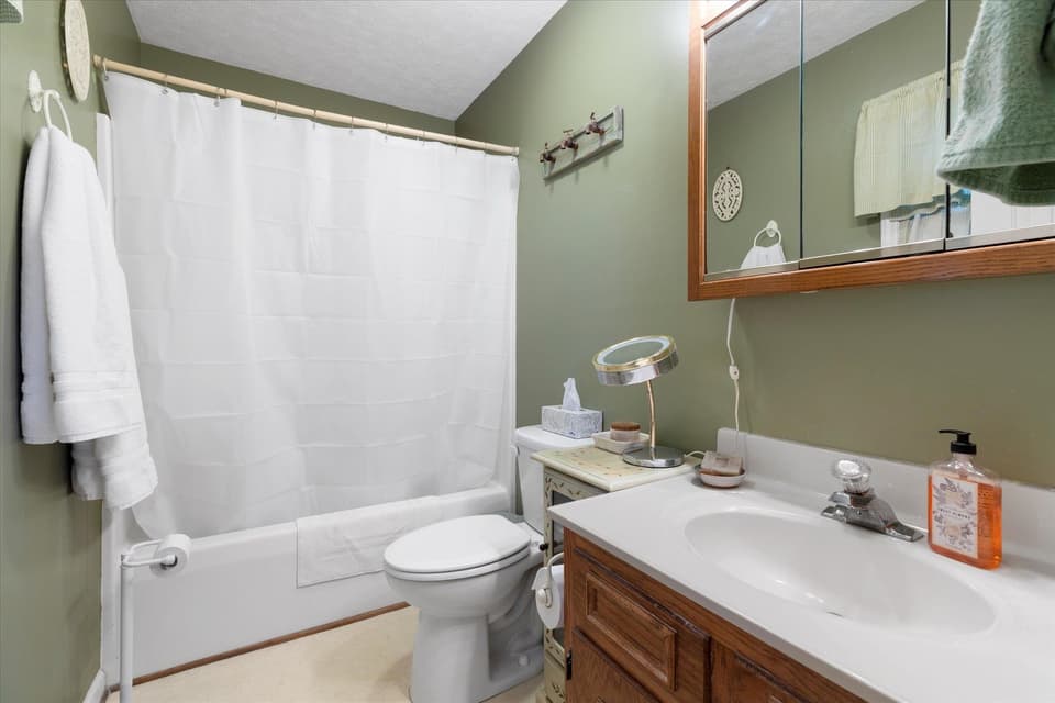 10 Belmont Drive, photo 14 of 40