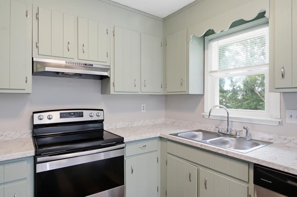 315 Cherokee Drive Unit B, photo 14 of 32