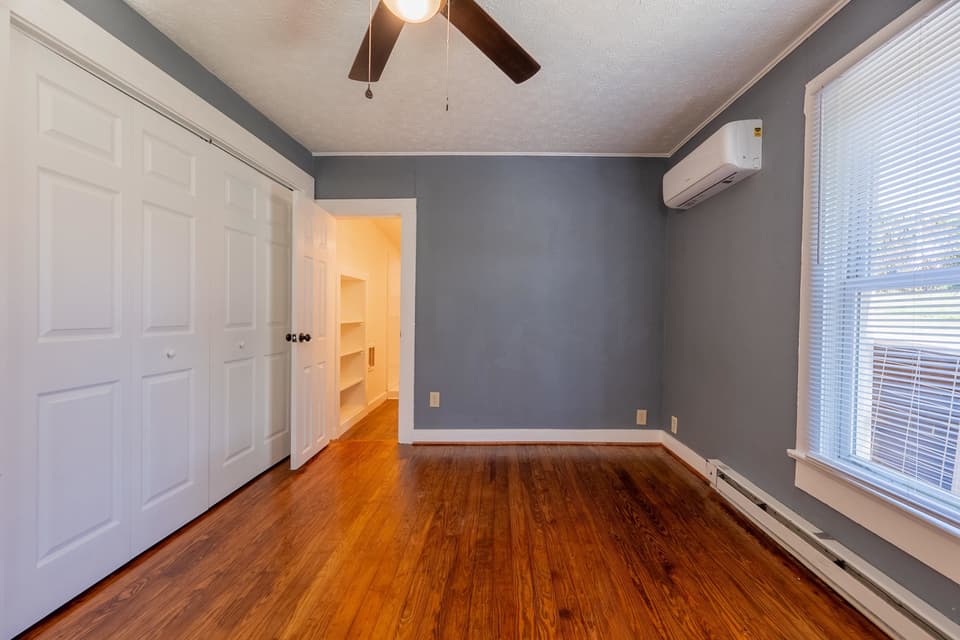 770 Montgomery Street, photo 16 of 40