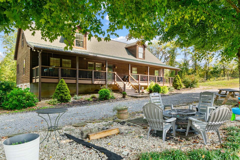 2893 Spring House Road, photo 8 of 40