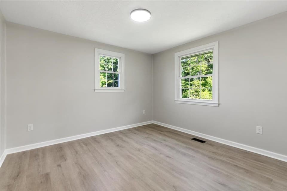325 Mulberry Drive, photo 17 of 40