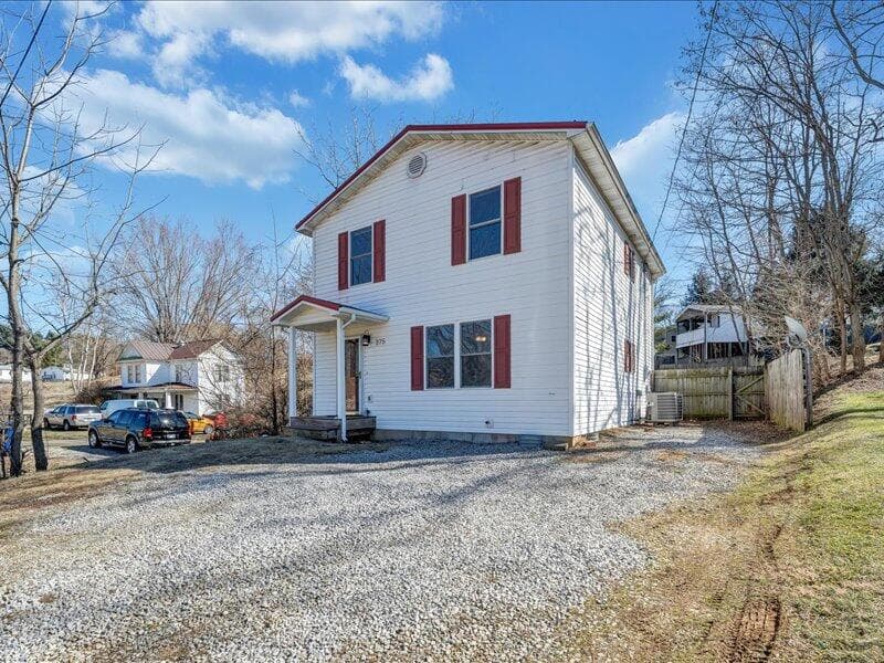 275 Depot St NE, photo 31 of 32