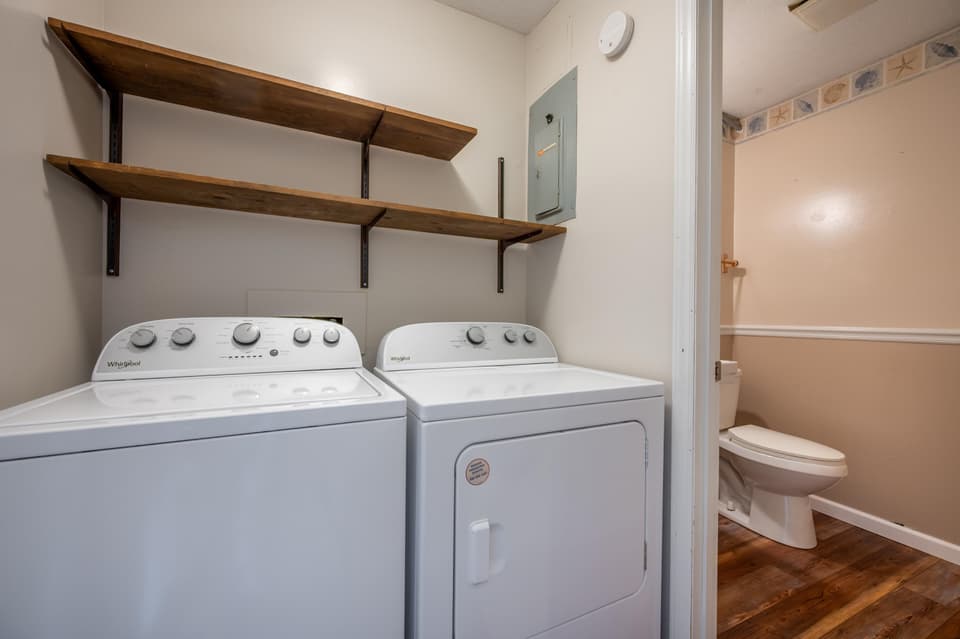 1115 Glen Court Unit B, photo 14 of 40