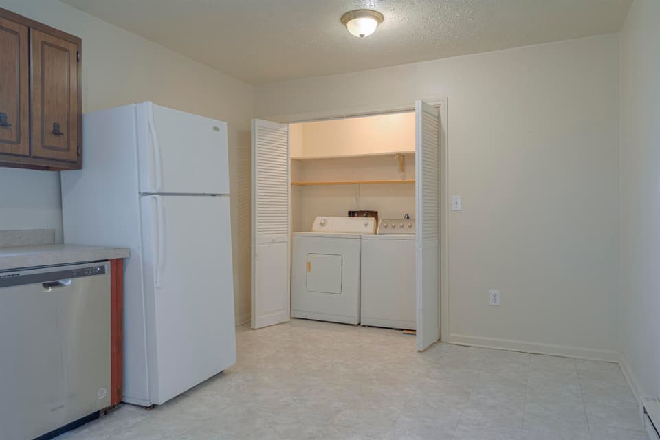 55 Crestview Street, photo 21 of 34