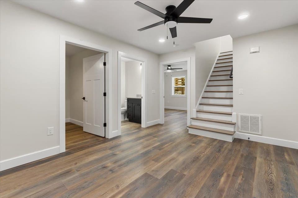 1045 Beaver Drive, photo 33 of 40