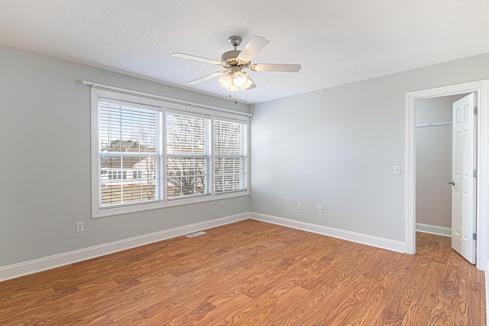 1730 Lions Drive, photo 34 of 40