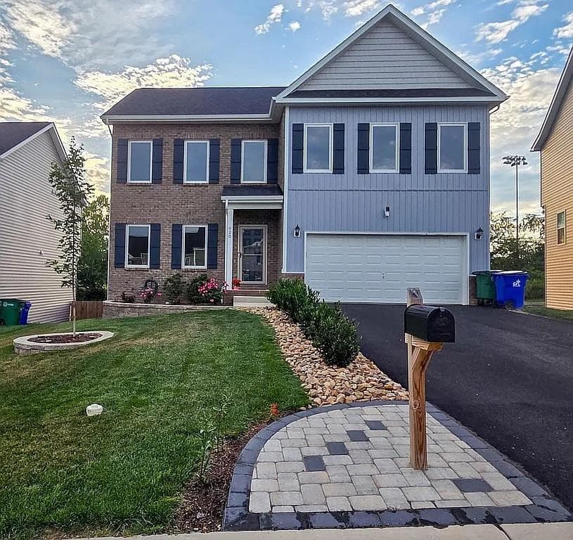 920 Holland Loop NW, photo 3 of 19