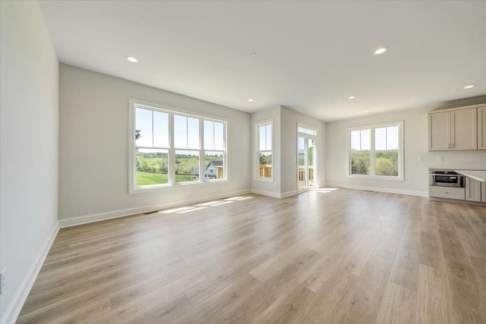 1017 Round Meadow Drive, photo 22 of 40