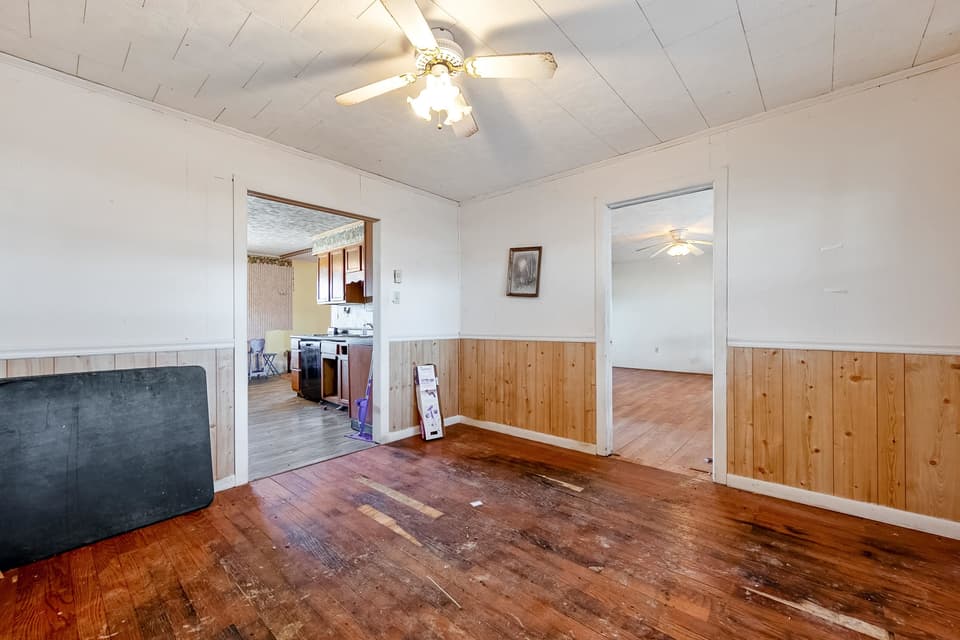 575 Stafford Drive, photo 19 of 40