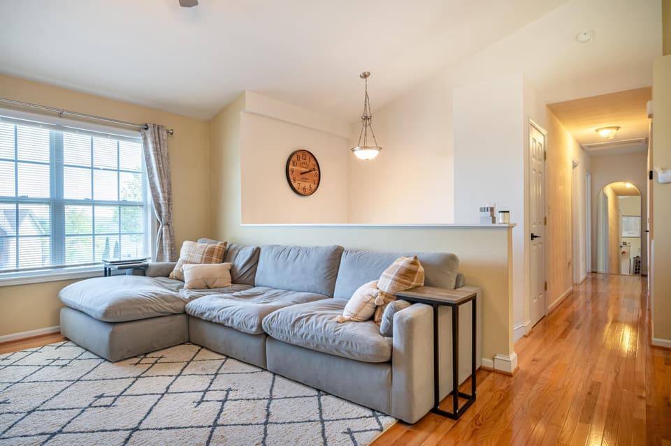 200 Wistaria Drive, photo 8 of 34