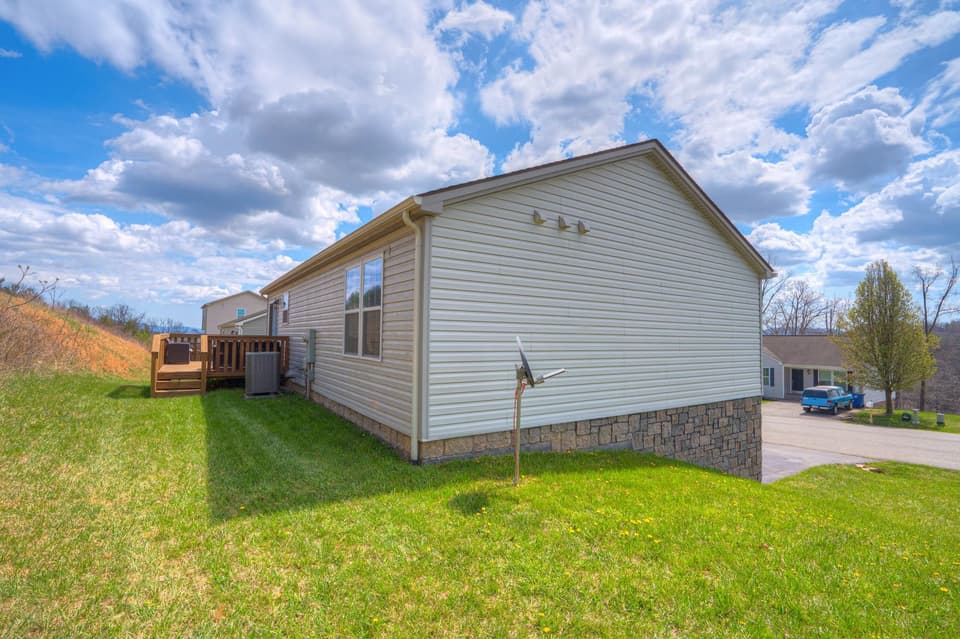 145 Robin Hood Drive, photo 31 of 37
