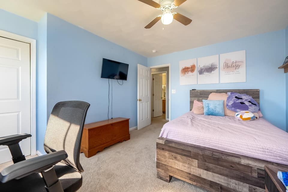 210 Berkshire Drive, photo 30 of 40
