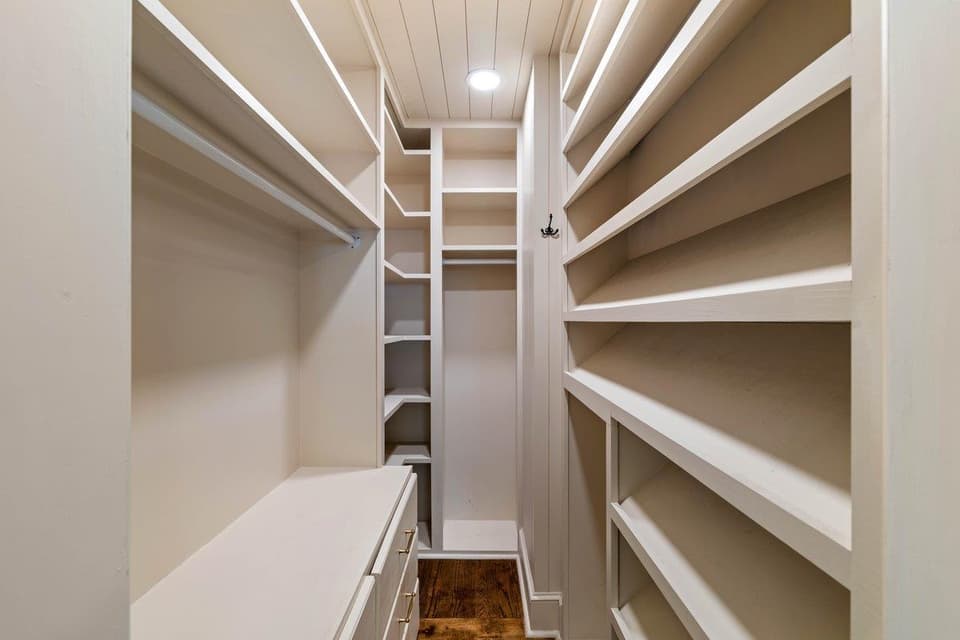 905 Oak Drive, photo 21 of 40