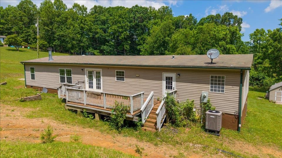 655 Peachtree Hill, photo 28 of 33