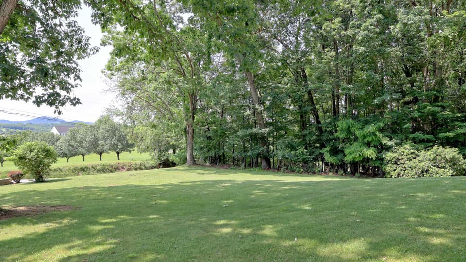 2611 Kings Court, photo 4 of 40