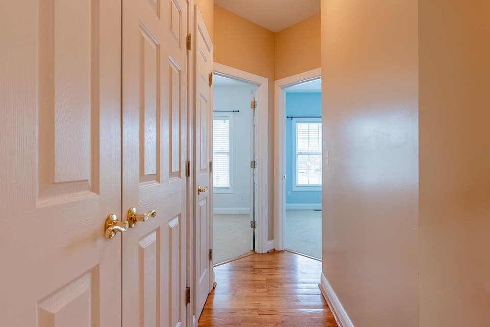305 Meadow Drive, photo 37 of 40