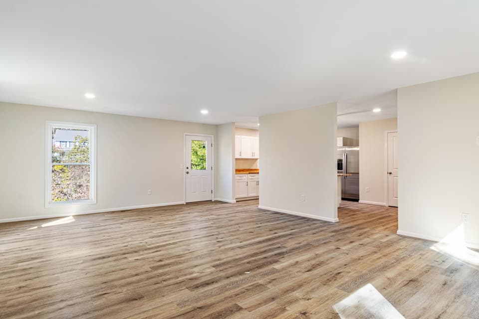 335 John Lemley Lane, photo 3 of 40