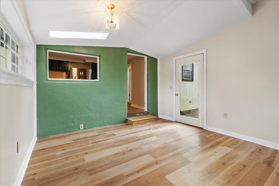 3465 Thrush Road, photo 12 of 40