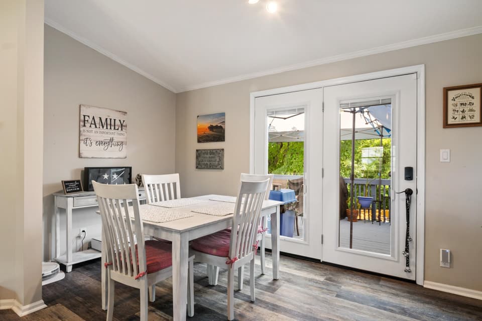 1650 Blair Street, photo 10 of 40