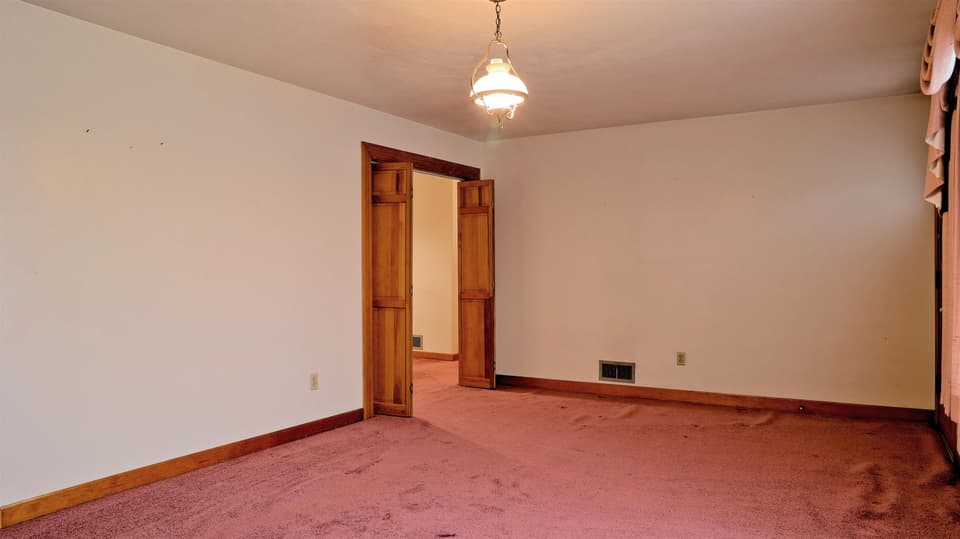155 Gum Drive, photo 9 of 34