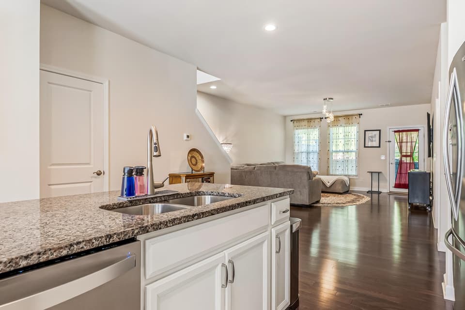 265 Hamilton Avenue, photo 12 of 40
