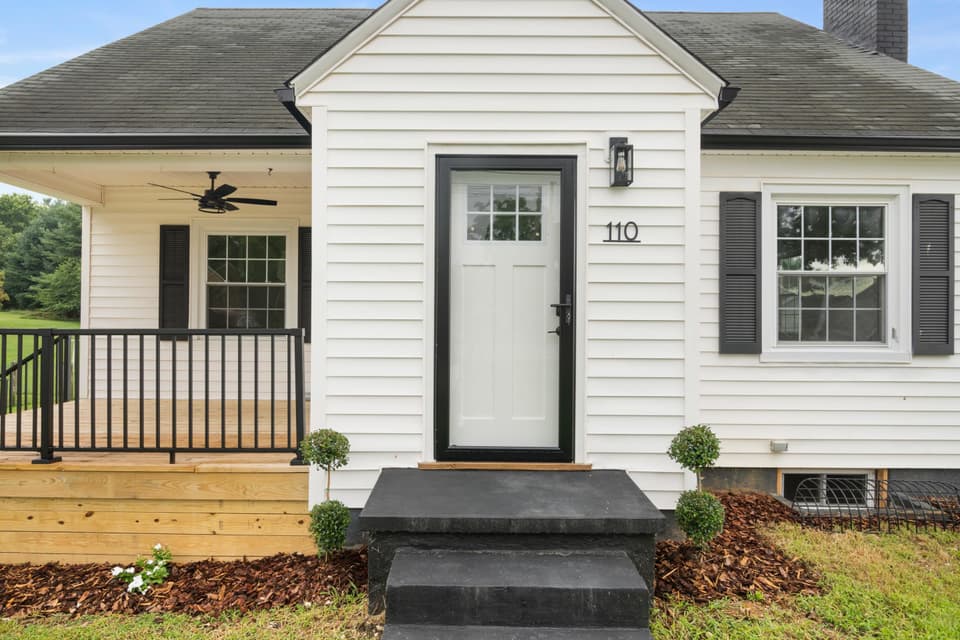 110 Alleghany Street, photo 4 of 40
