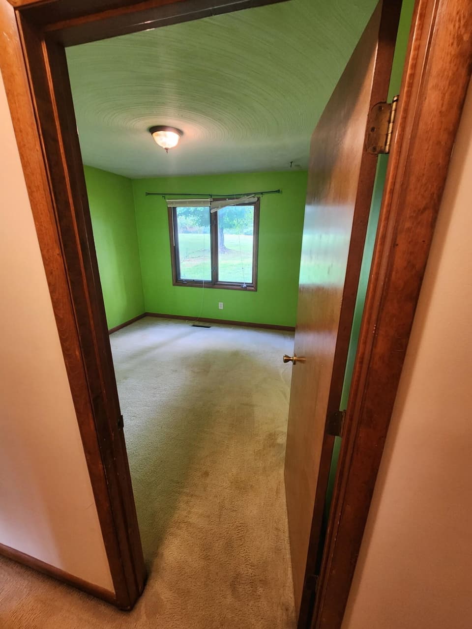 930 Stafford Dr, photo 25 of 39