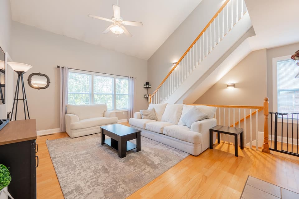 780 Oaktree Boulevard, photo 19 of 40