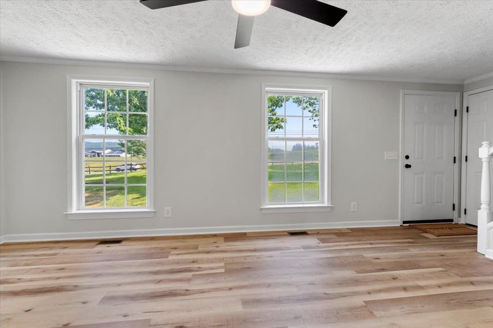 1931 Dominion Drive, photo 6 of 40