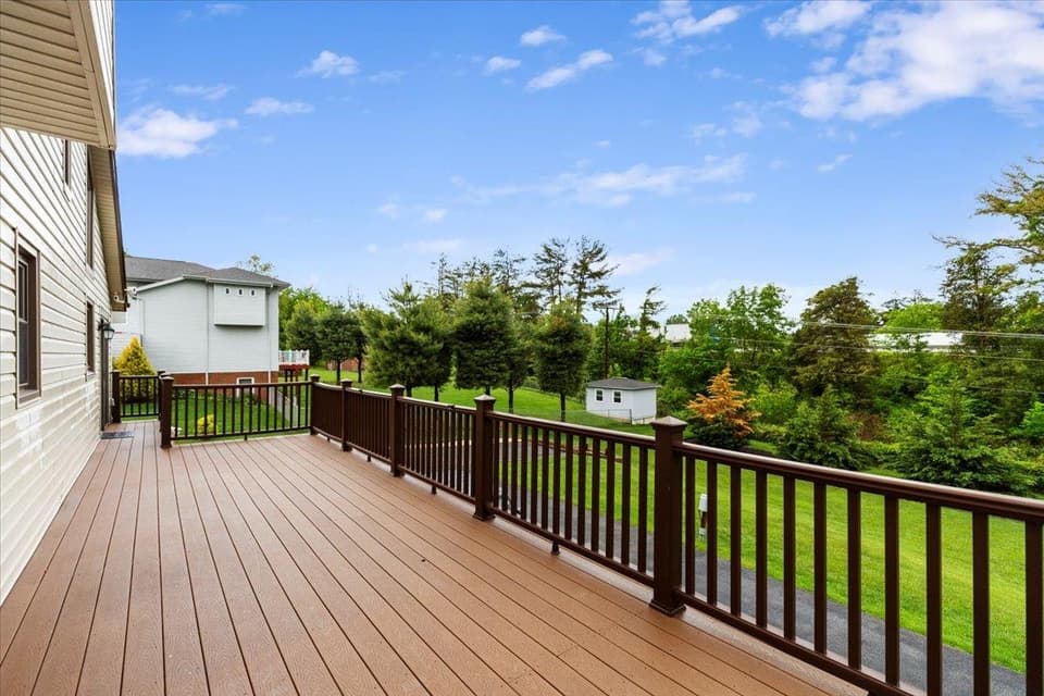 285 Briarwood Drive SW, photo 13 of 40