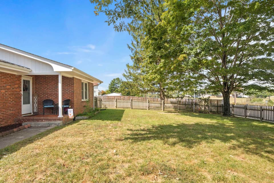 1210 Peppers Fry Road NW, photo 3 of 40