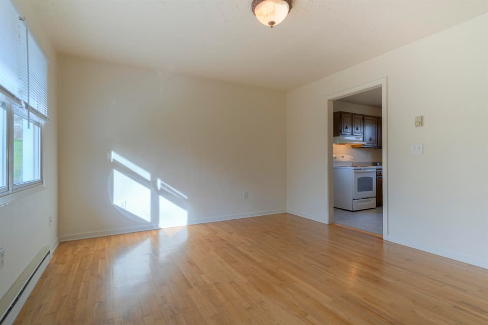55 Crestview Street, photo 17 of 34
