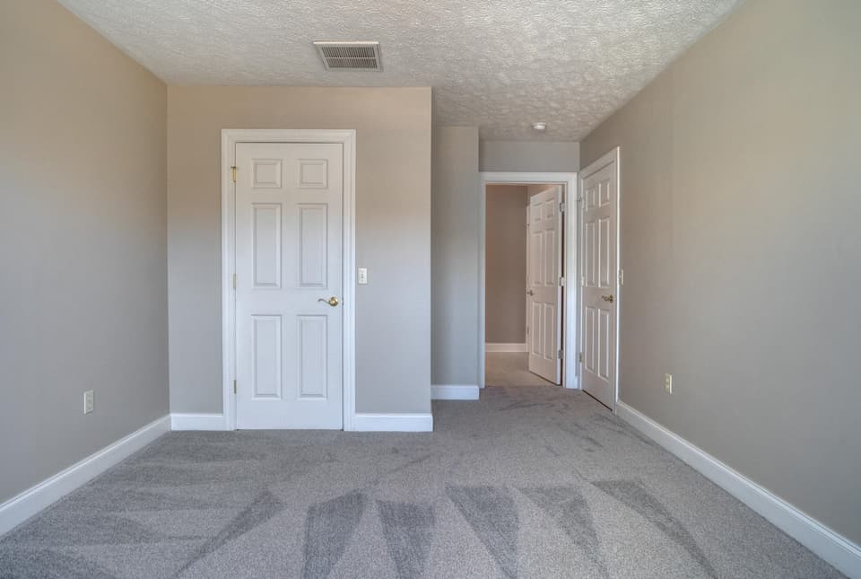 185 Blue Leaf Drive, photo 34 of 40