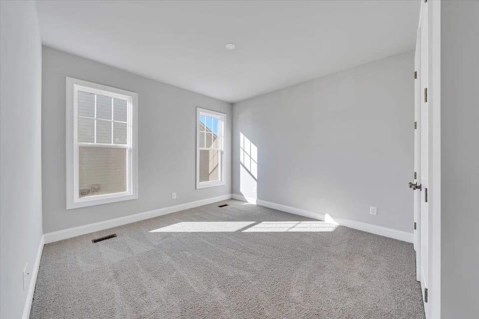 1000 Round Meadow Drive, photo 20 of 24