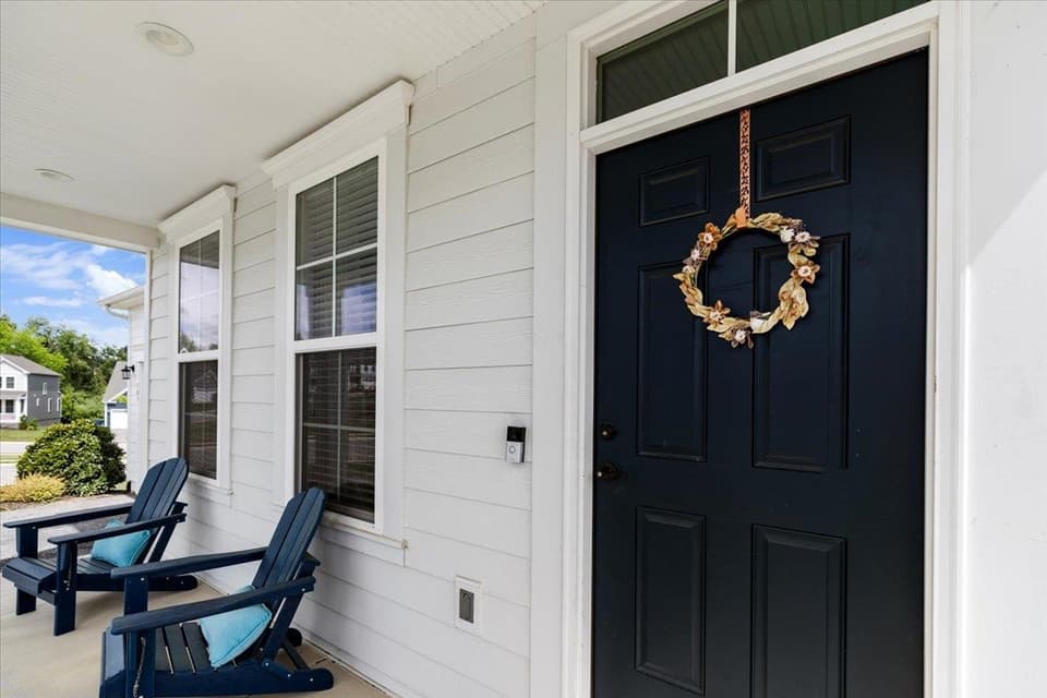 705 Jefferson Circle, photo 15 of 40