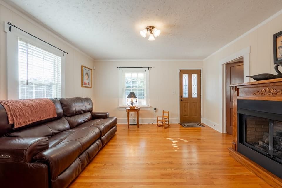 315 Montgomery Street, photo 11 of 40