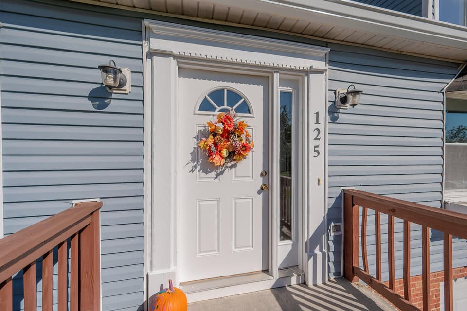 125 Wooden Shoe Court NW, photo 8 of 40