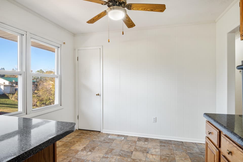 2272 Lupine Lane, photo 35 of 40