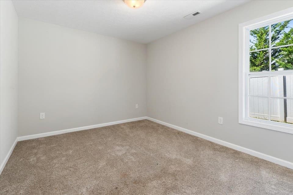 2100 Glade Drive SE, photo 32 of 40