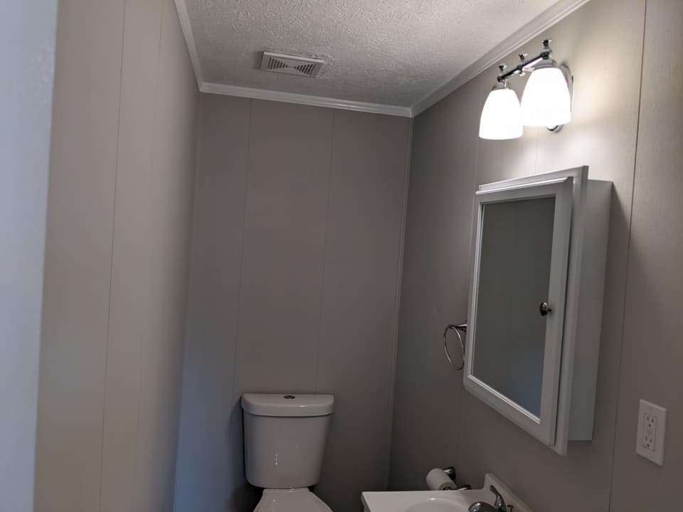 1370 Wall St, photo 26 of 38