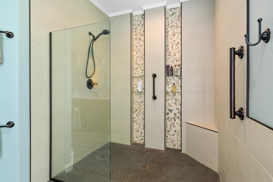 2130 Lubna Drive, photo 36 of 40