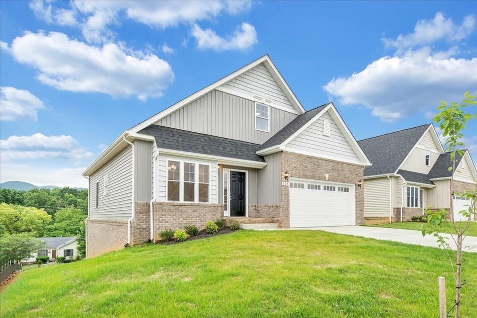 950 Holland Loop, photo 40 of 40